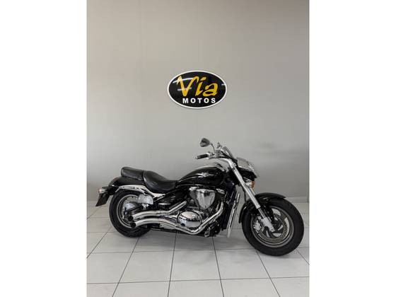 SUZUKI BOULEVARD M800R 